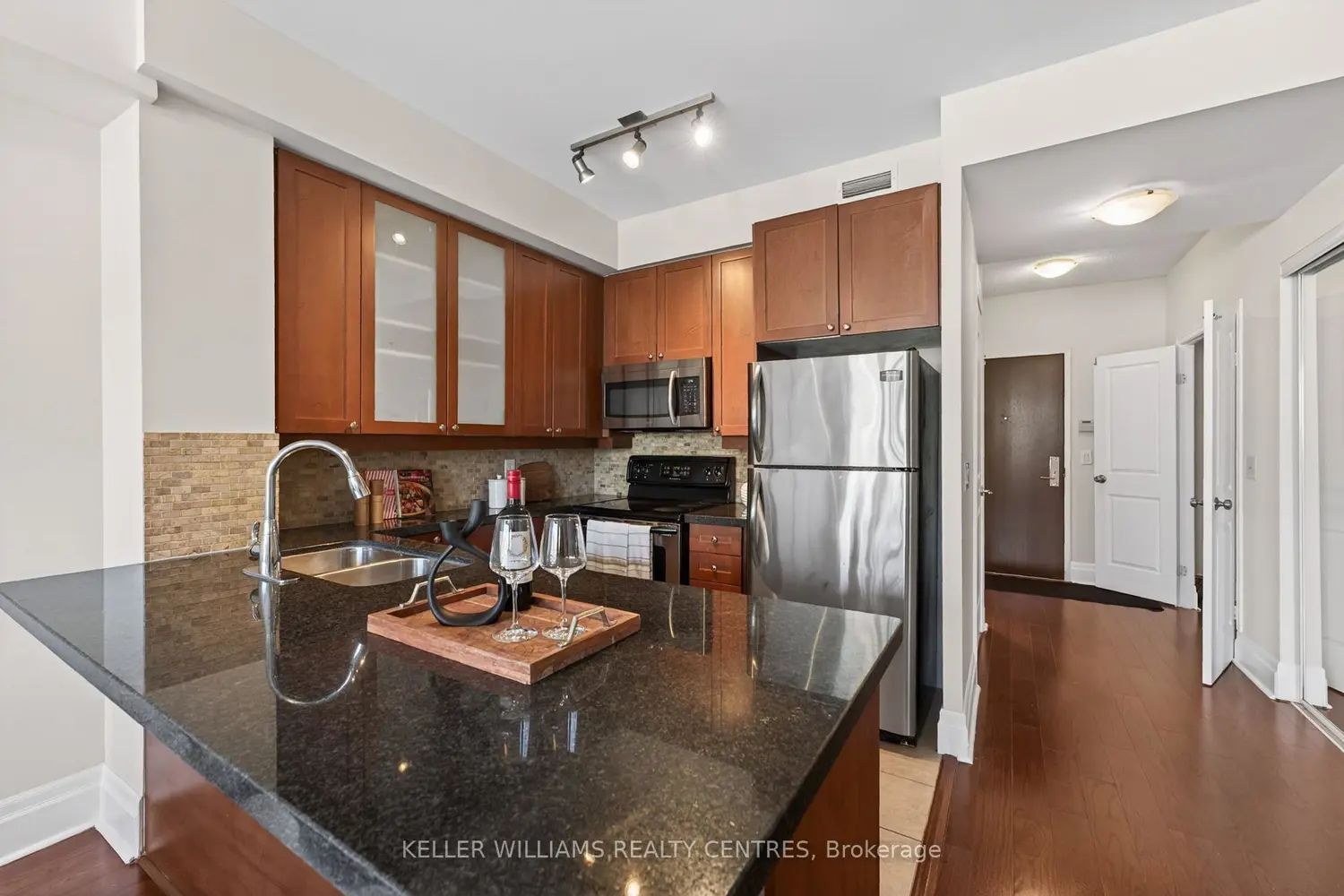 Additional image 10 of 57 Upper Duke Crescent 304