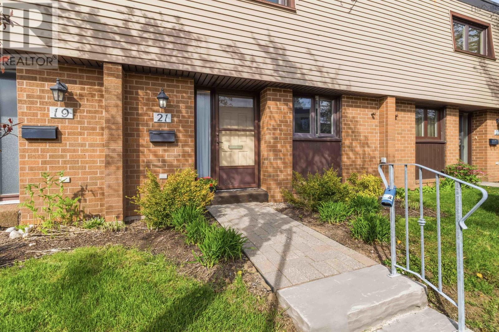 21 Forestside Crescent, Halifax, NS, B3M1M5