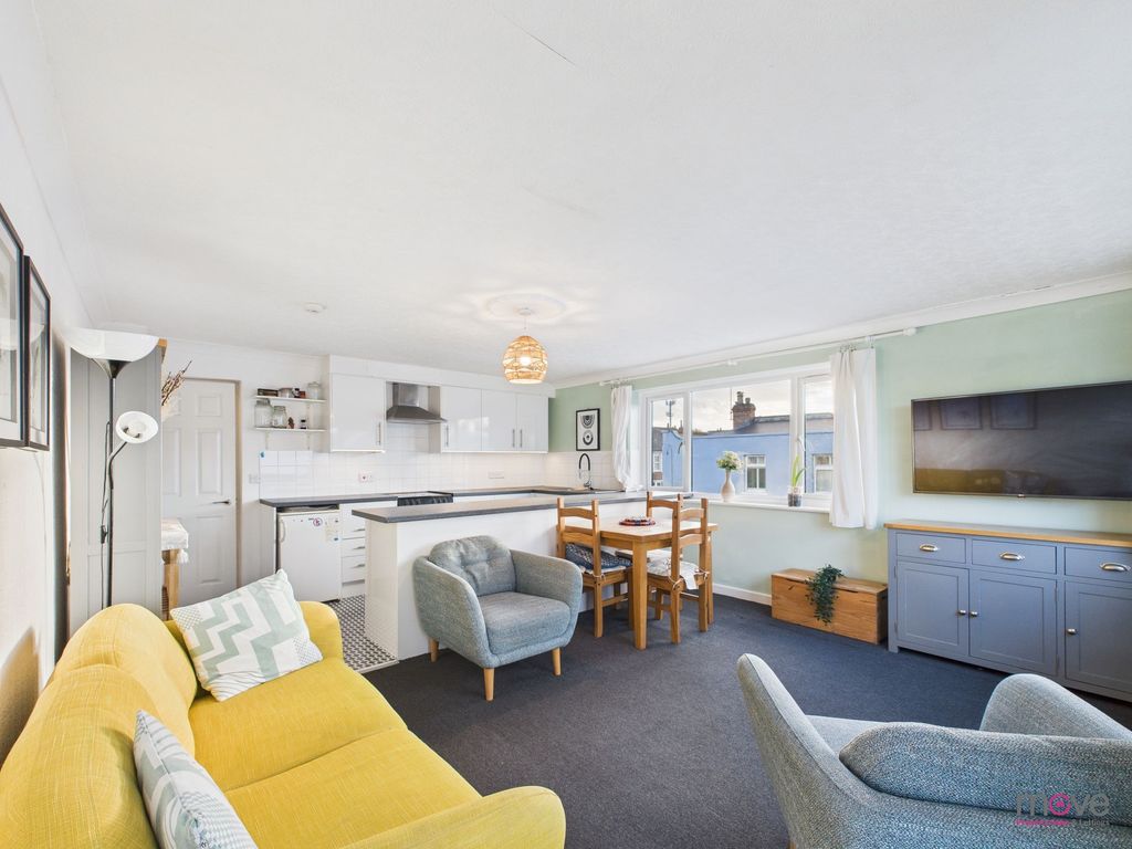 Additional image 6 of 4 bed flat to rentPrestbury Road, Cheltenham GL52