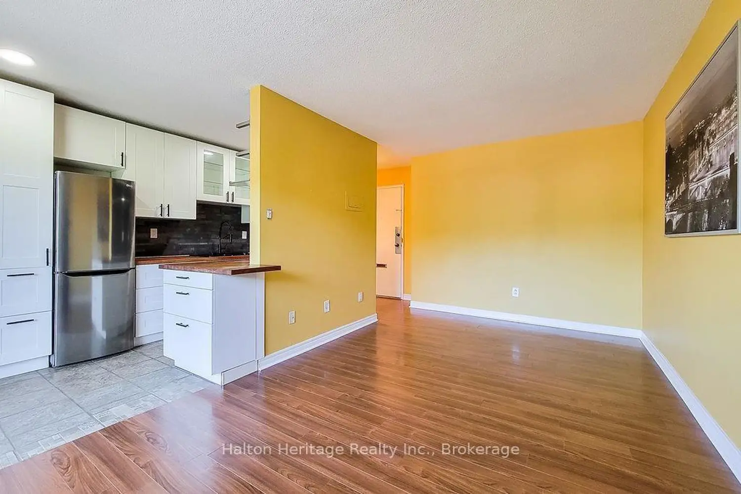Additional image 6 of 81 Charlton Avenue 905