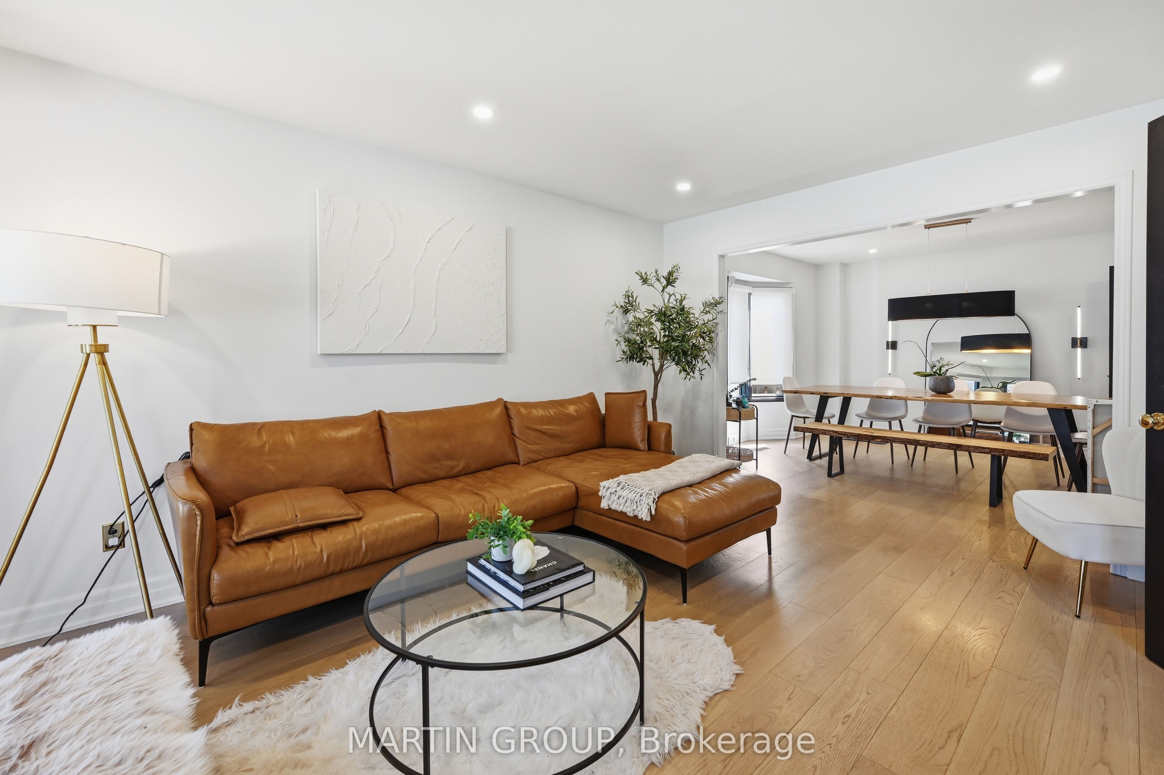 Additional image 6 of 376 Carrier Lane, Oakville, ON, L6H 5E9