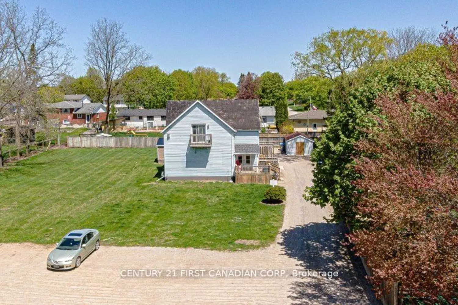 431 Albert Street photo 3
