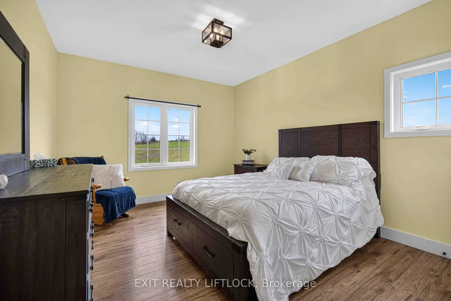 1479 Webster Road photo 4