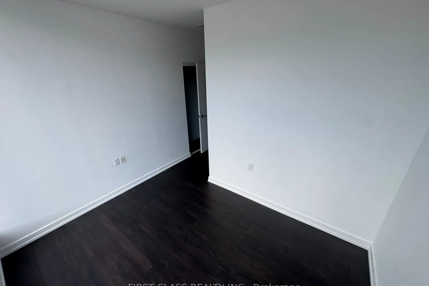 Additional image 7 of 203 College Street 407