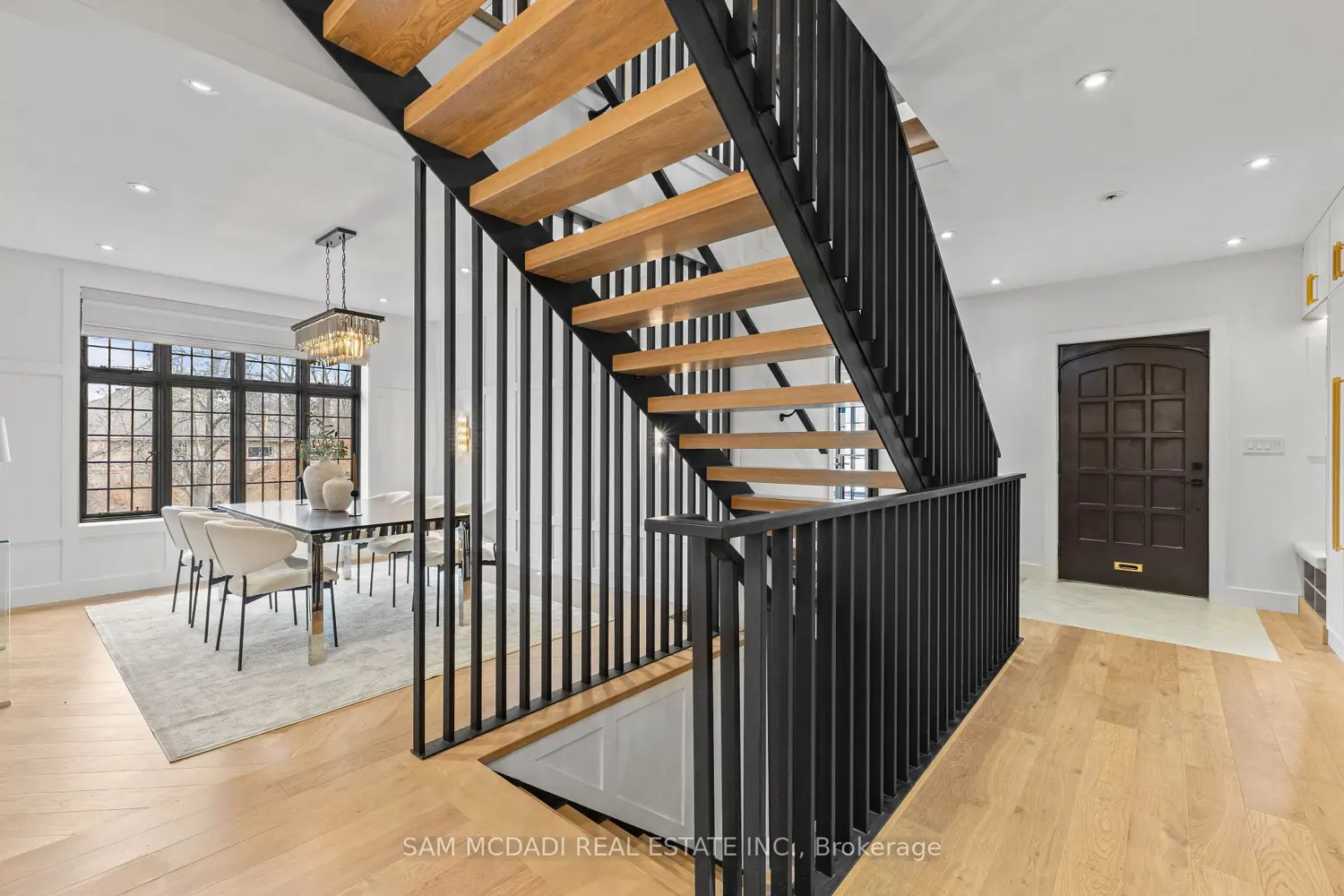 Additional image 3 of 977 Unsworth Avenue