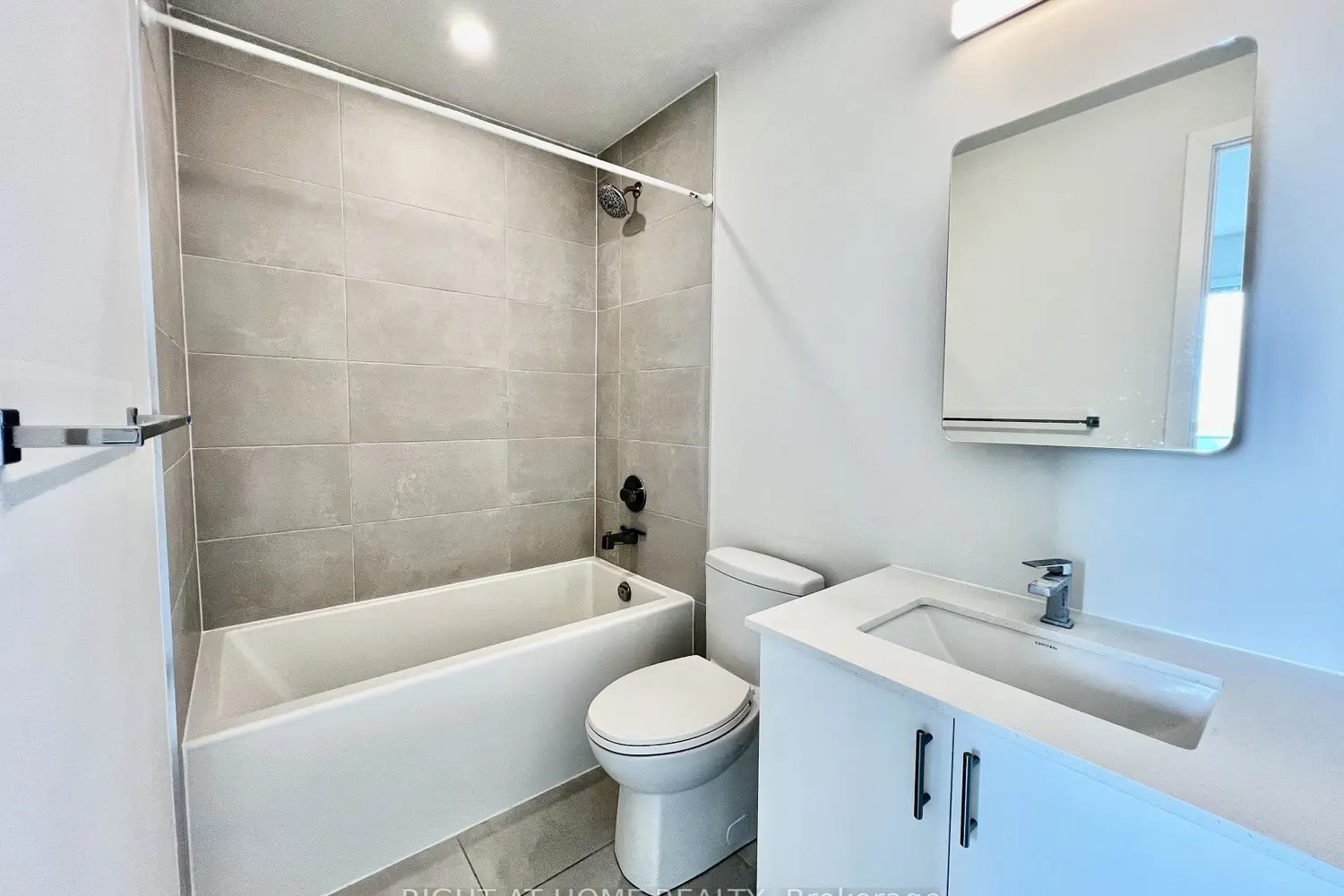 Additional image 13 of 15 Ellerslie Avenue 2301