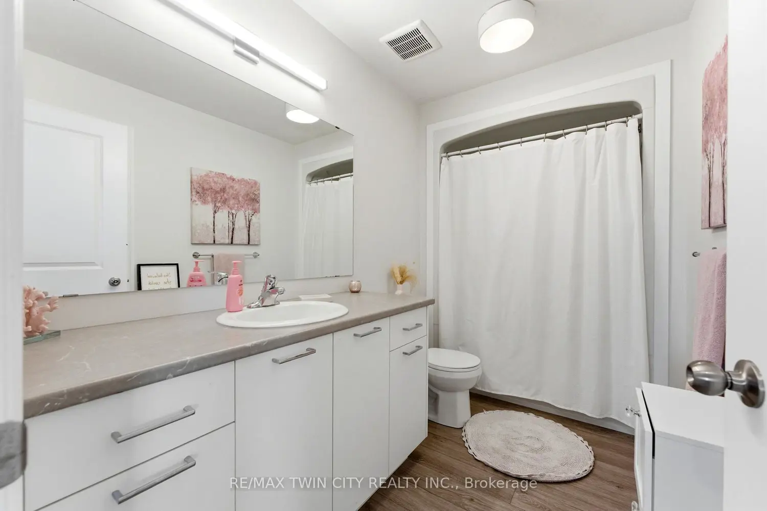 Additional image 12 of 52 Braun Avenue