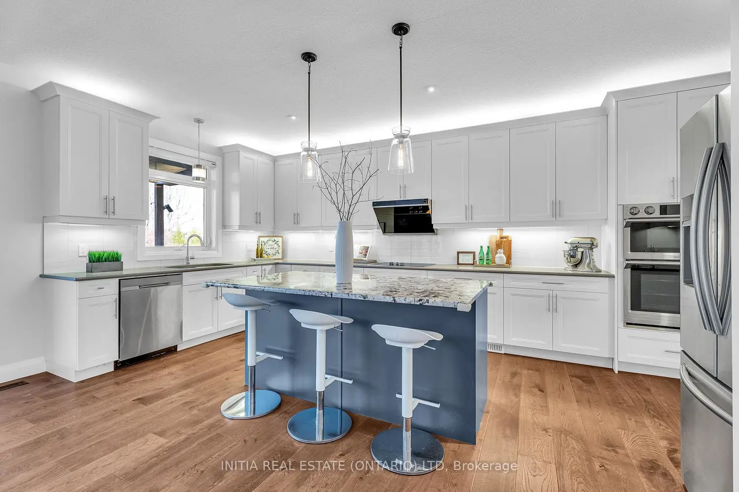 Additional image 9 of 1375 Dyer Crescent