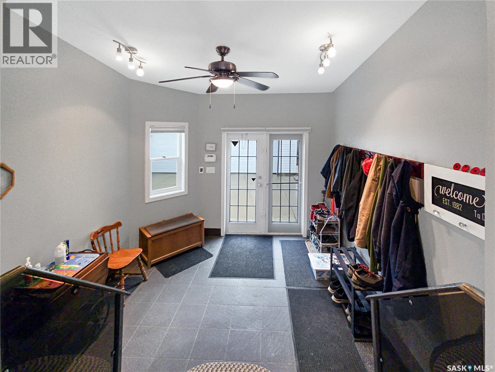 Additional image 4 of 1301 W Avenue N, Saskatoon, SK, S7L3J2