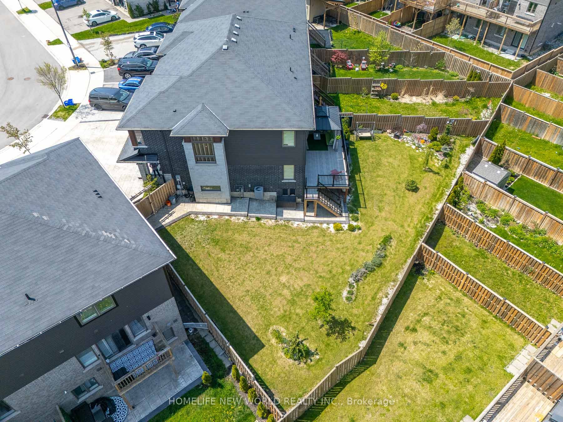 99 Columbus Gate, Hamilton, ON, L8J 0L3