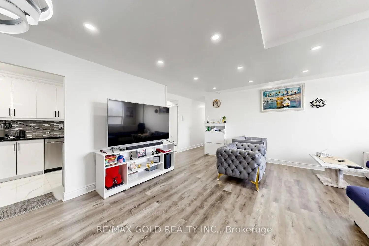 Additional image 6 of 2825 Islington Avenue 102