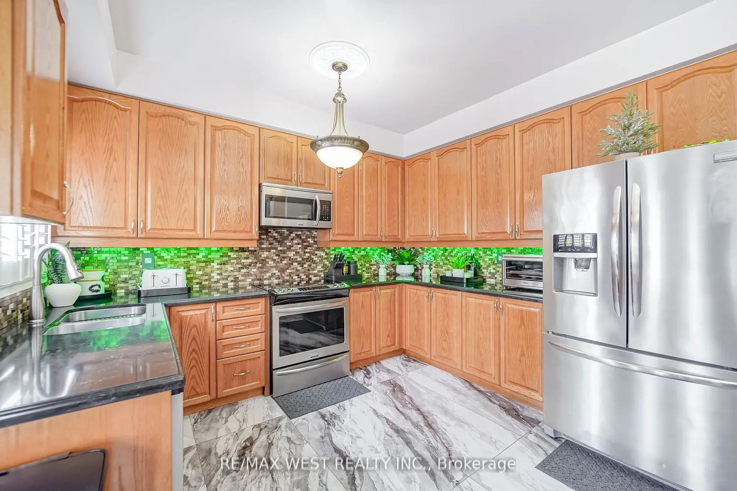 38 Bottlebrush Drive photo 5