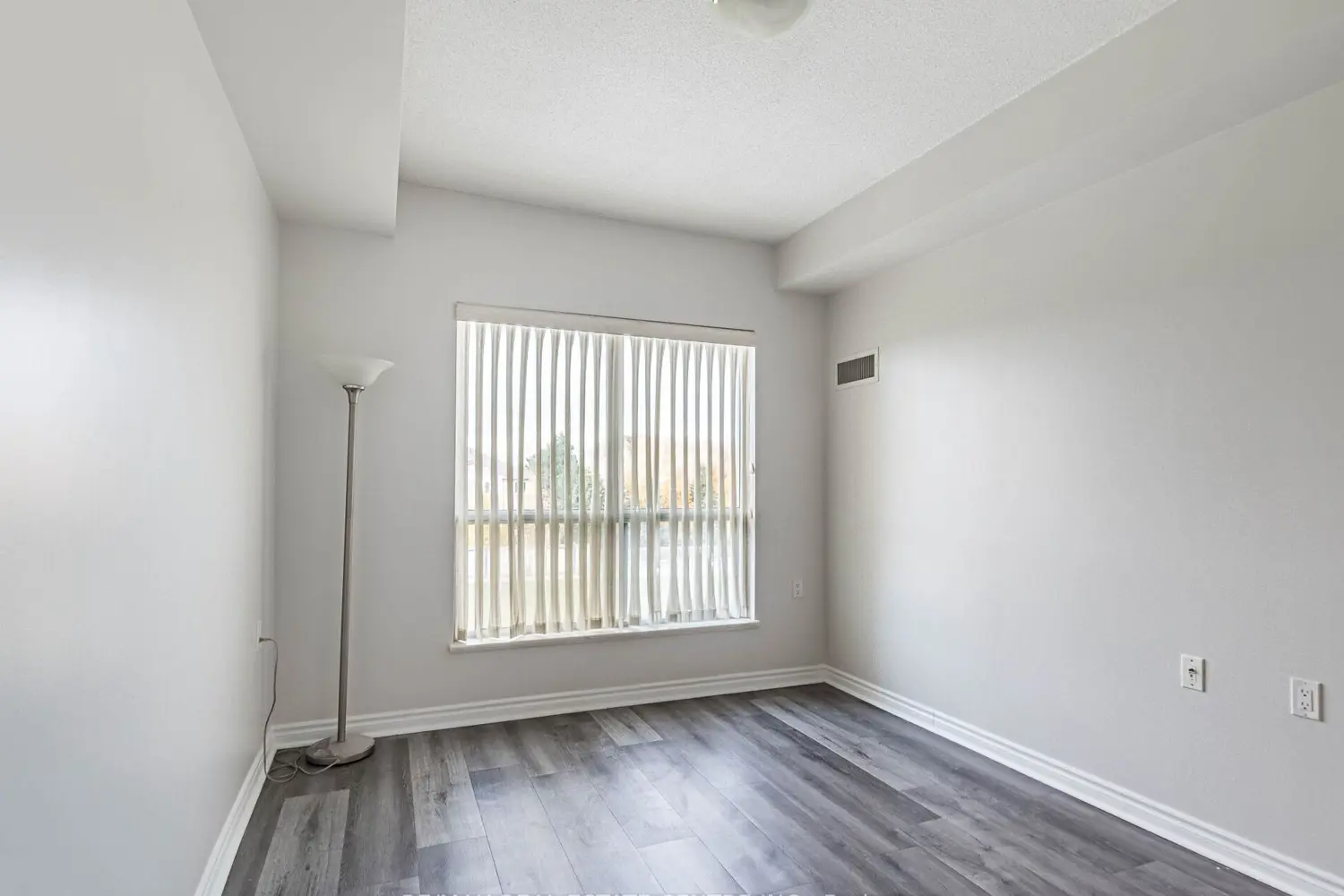 Additional image 13 of 810 Scollard Court 309