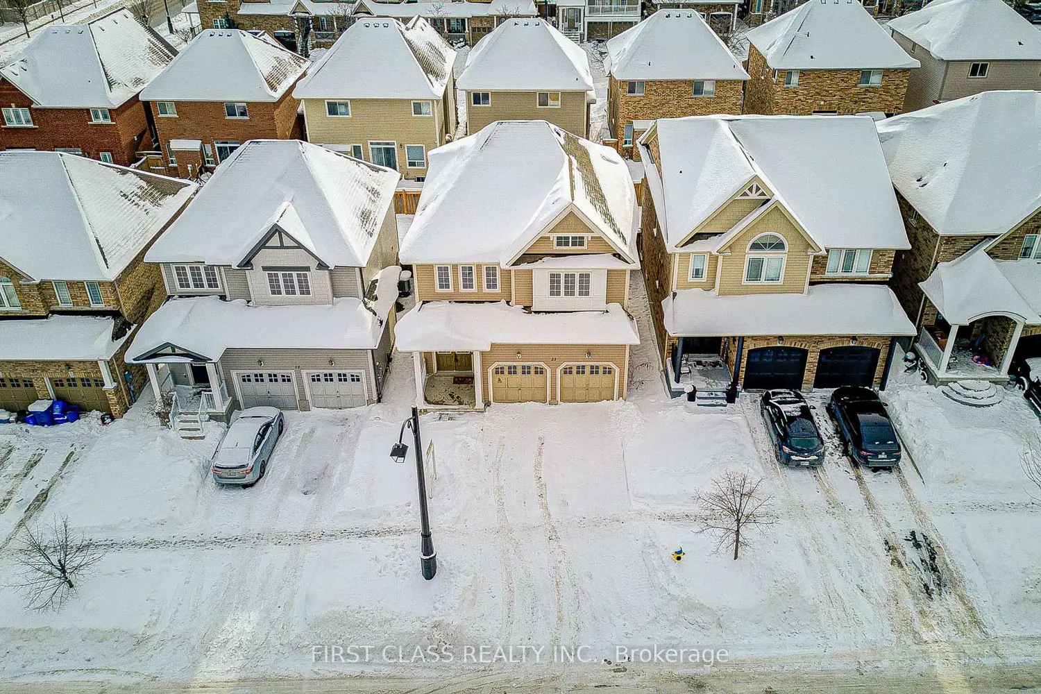 23 Grey Wing Avenue photo 2