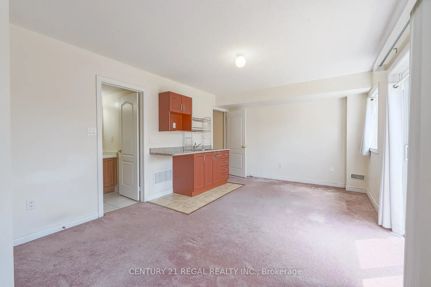 Additional image 6 of 27 Belanger Crescent