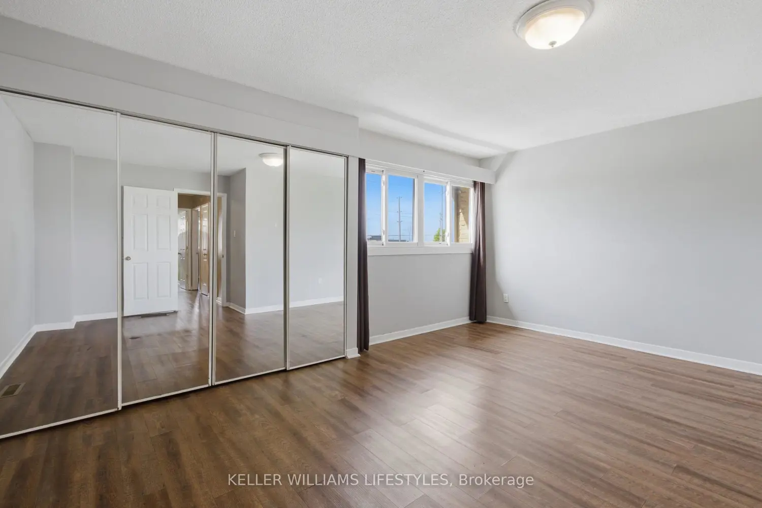 Additional image 12 of 500 Osgoode Drive 136
