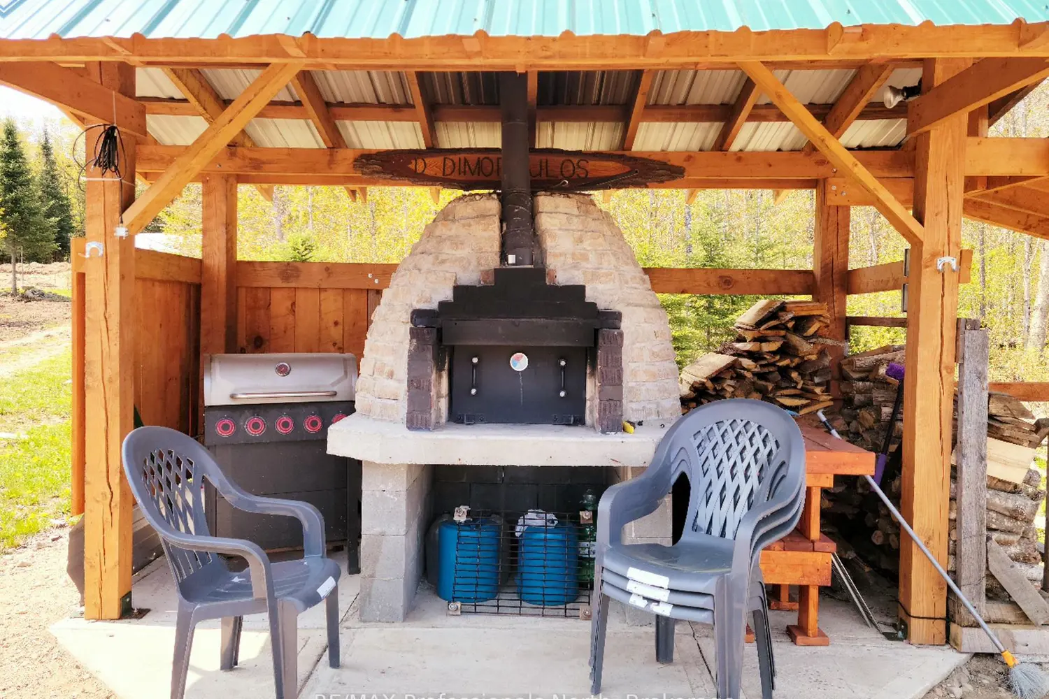 Additional image 13 of 3944 Chetwynd Road