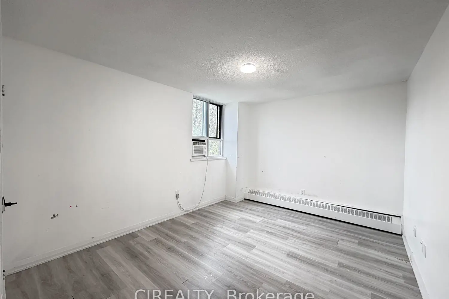 Additional image 12 of 1615 Bloor Street 411