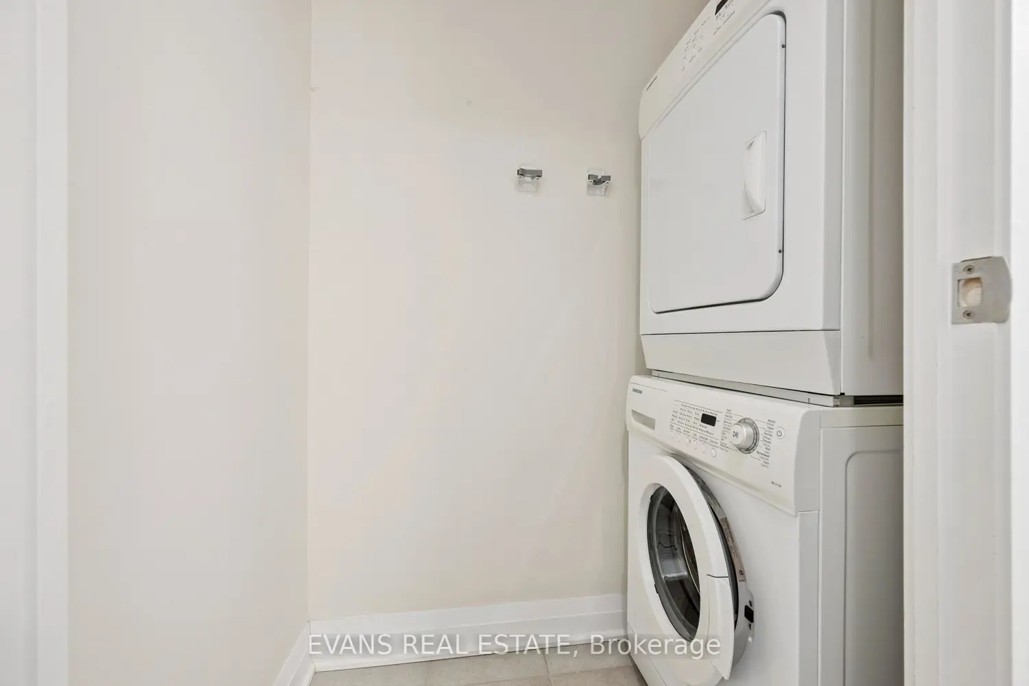 Additional image 7 of 1055 Southdown Road 1411