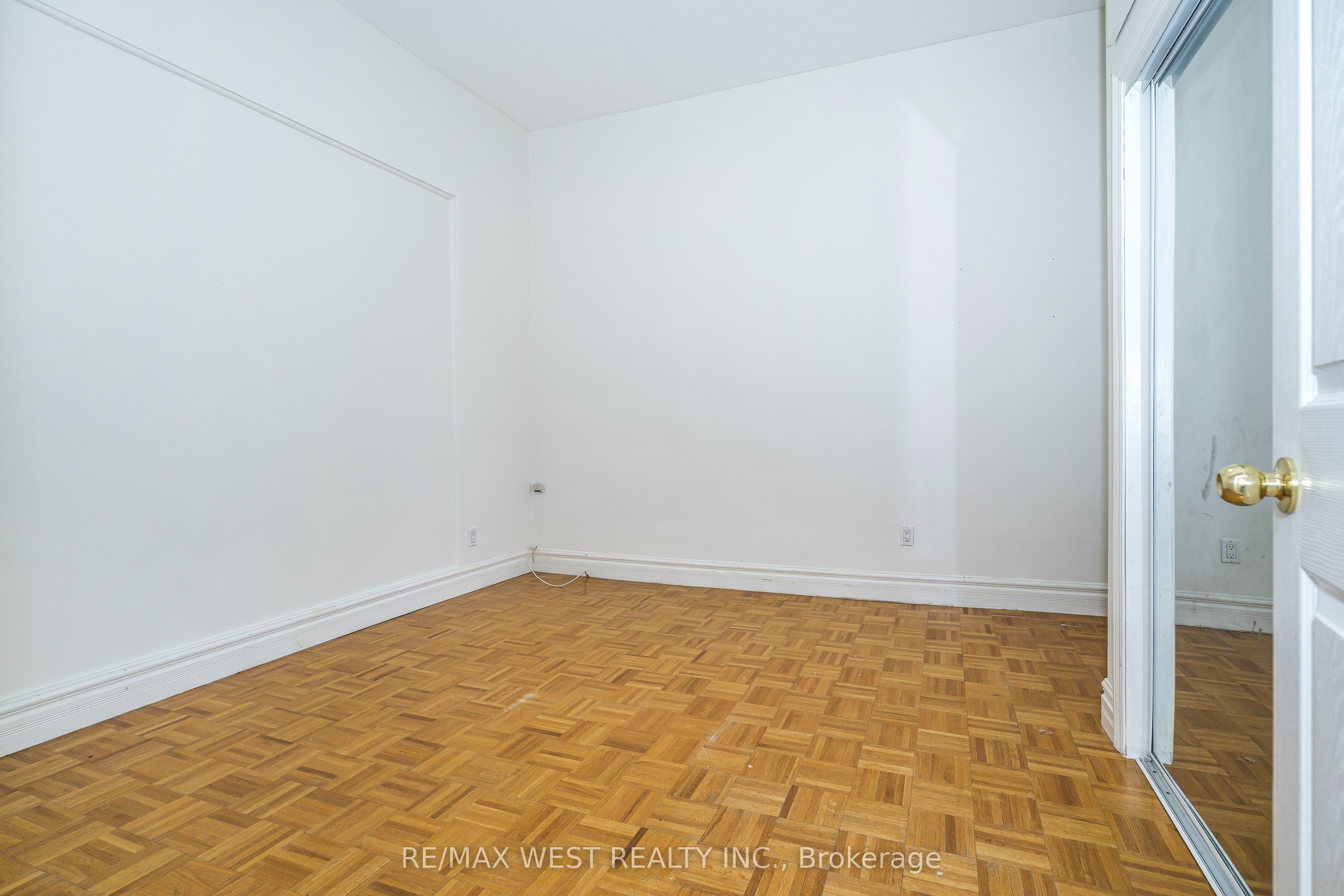 Additional image 6 of 404 Manning Avenue, Toronto, ON, M6G 2V7