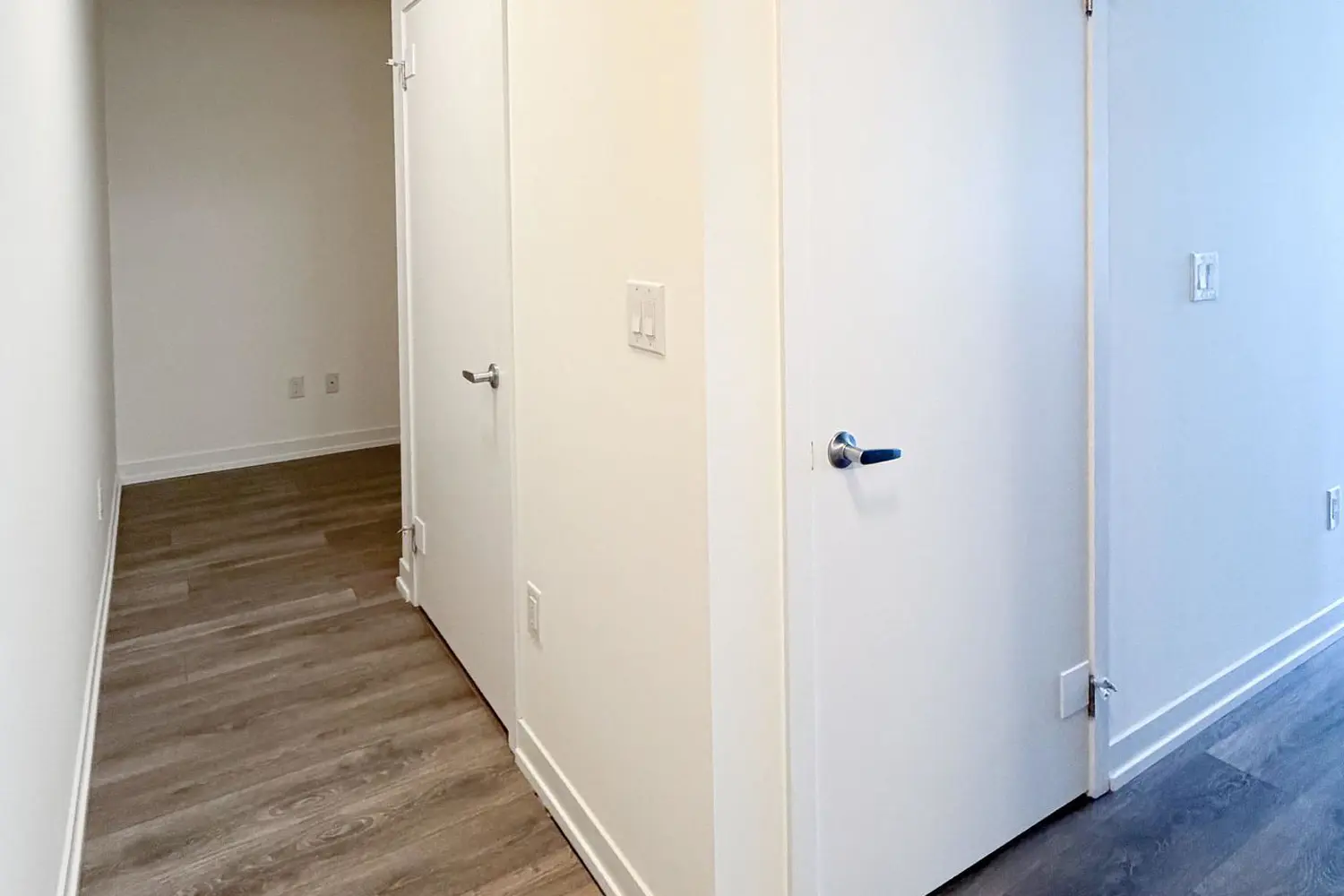 Additional image 10 of 2520 Eglinton Avenue 1702