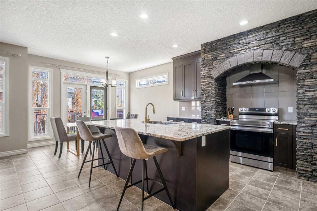 495 Cranford Drive SE, Calgary, AB, T3M 1W1