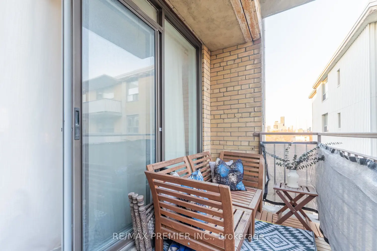 Additional image 14 of 660 Eglinton Avenue 612