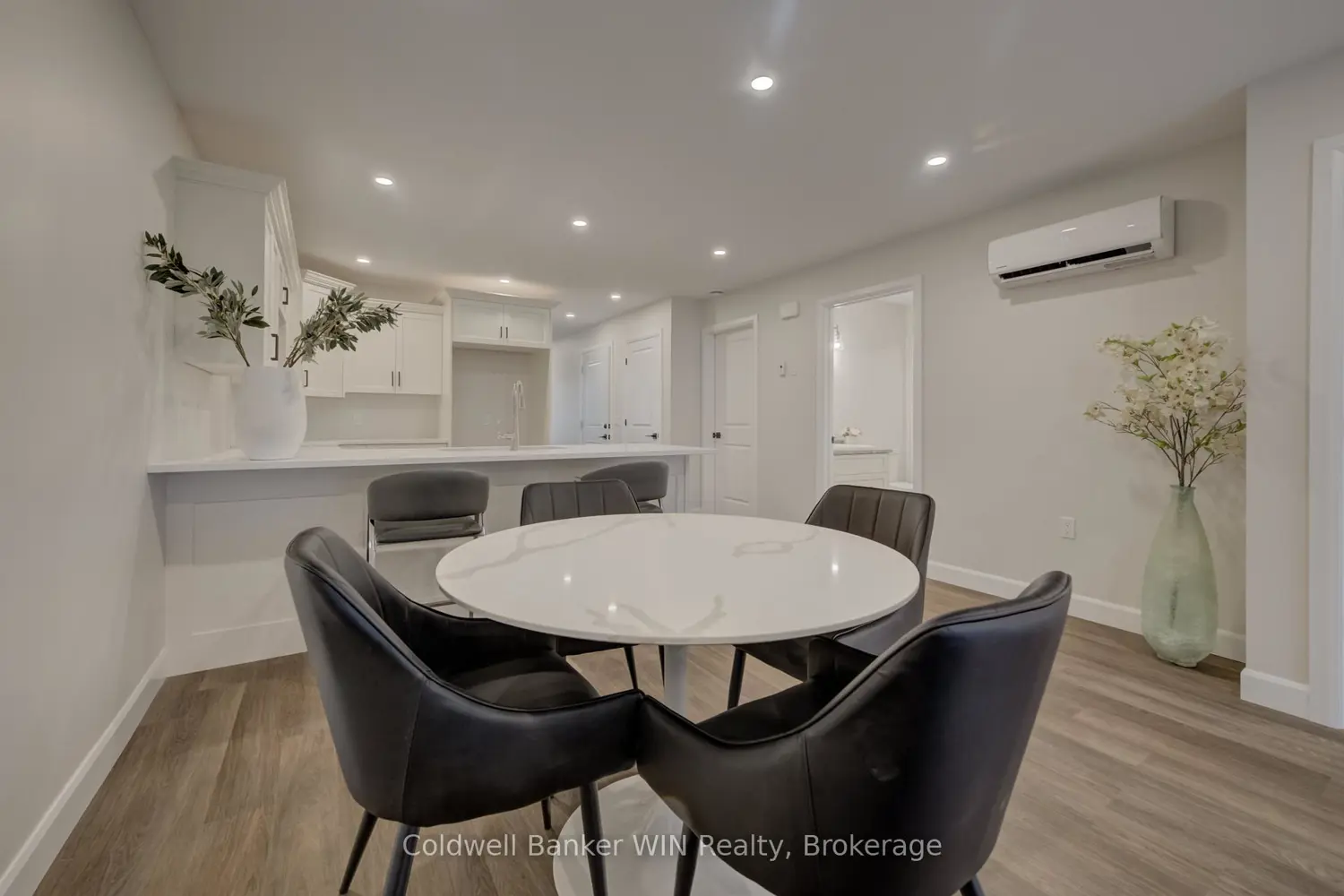 204 Elgin Street photo 3