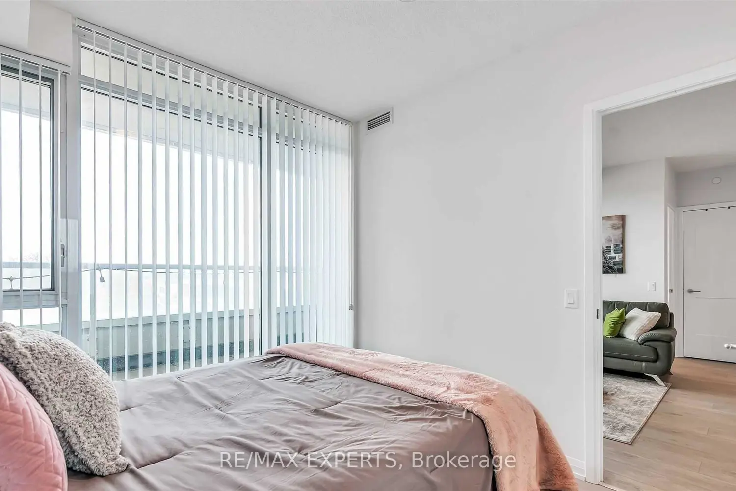 Additional image 14 of 7895 Jane Street 214