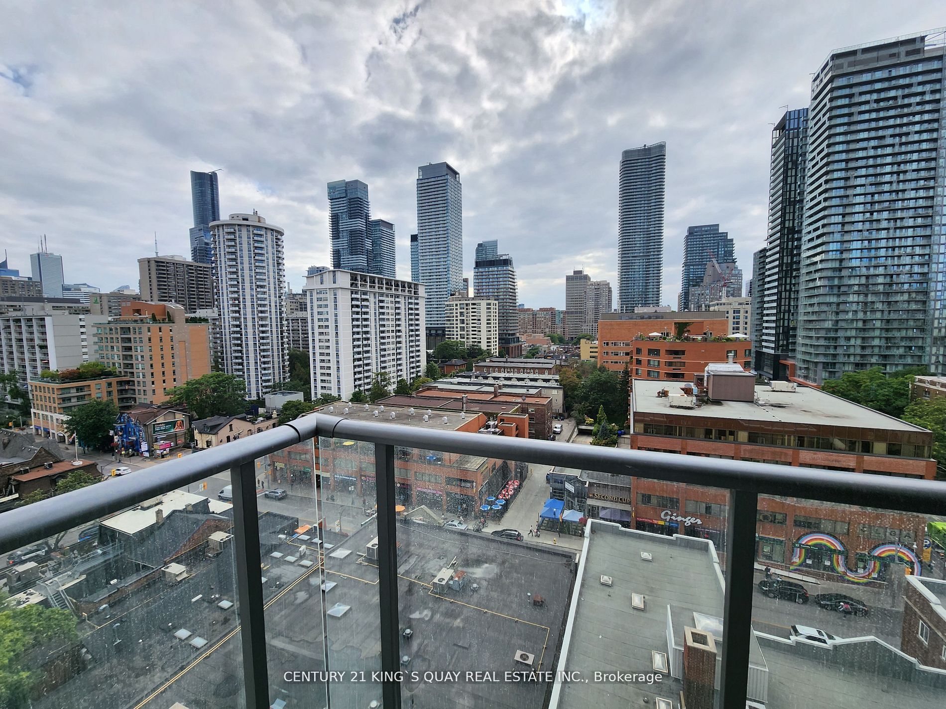 1004-81 Wellesley Street E, Toronto, ON, M4Y 0C5