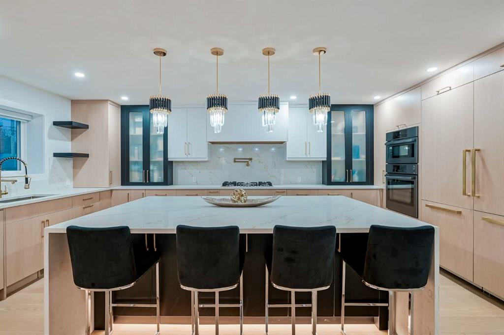 Additional image 6 of 4239 Vauxhall Crescent NW, Calgary, AB, T3A 0X8