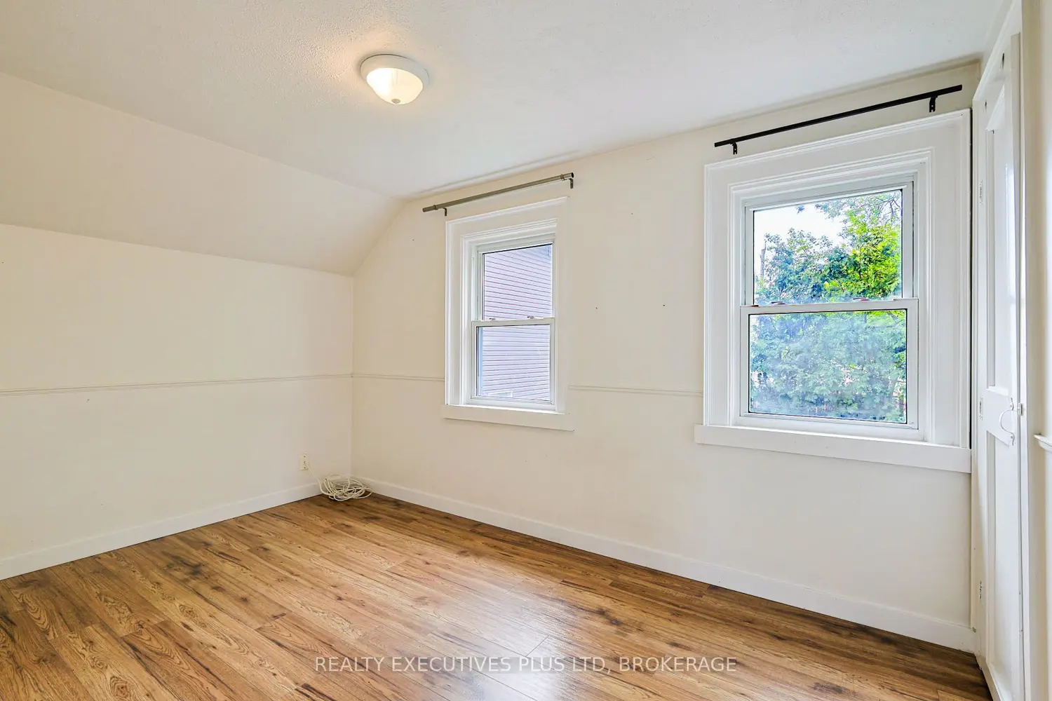 Additional image 13 of 15 Chestnut Street