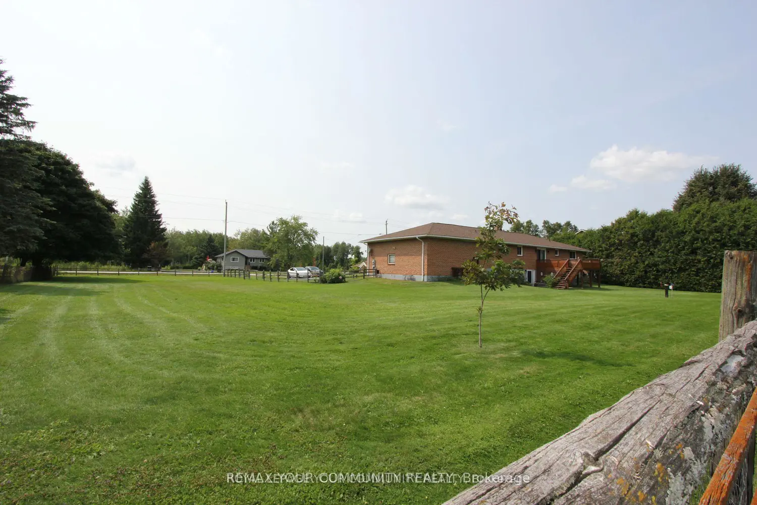 Additional image 17 of 20161 Bathurst Street
