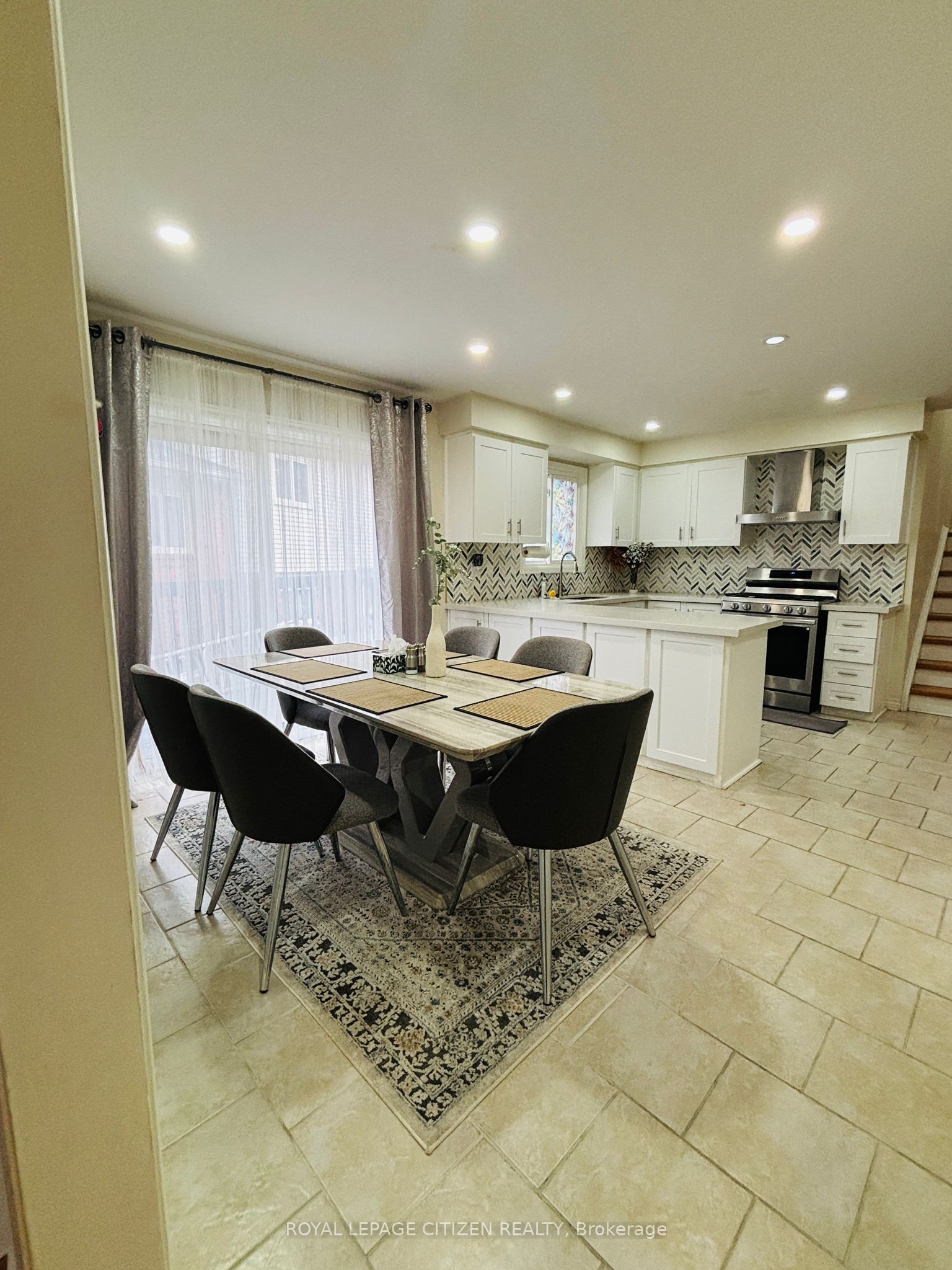 Additional image 4 of 229 Glen Hill Drive, Whitby, ON, L1N 7J5