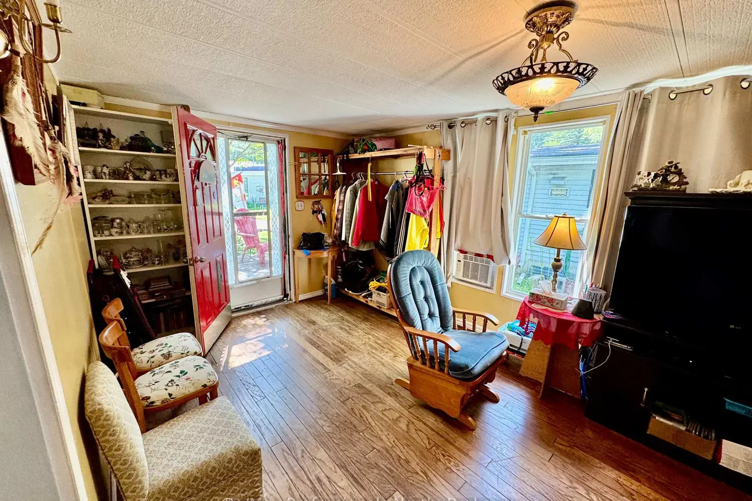 Additional image 8 of 1007 Racoon Road 72