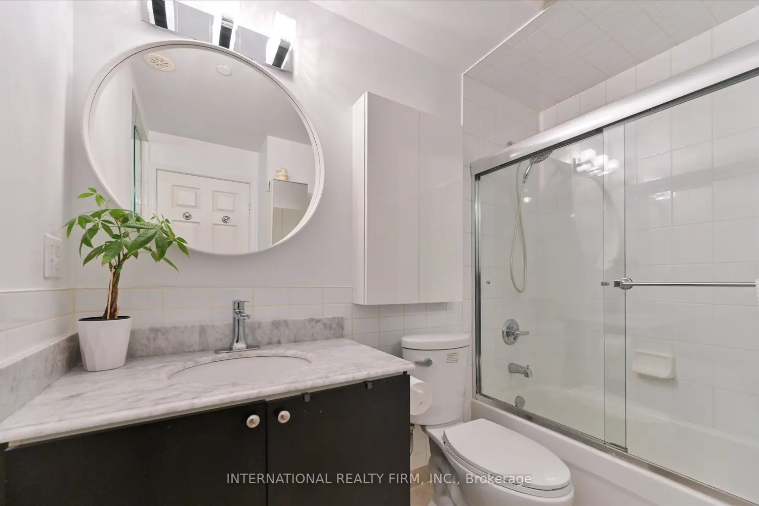 Additional image 13 of 3075 Thomas Street 111