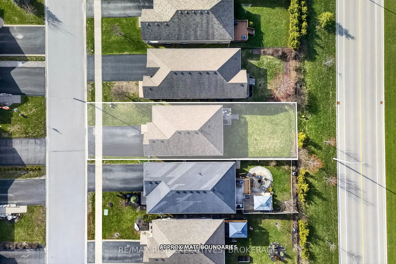 Additional image 20 of 44 Tessa Boulevard