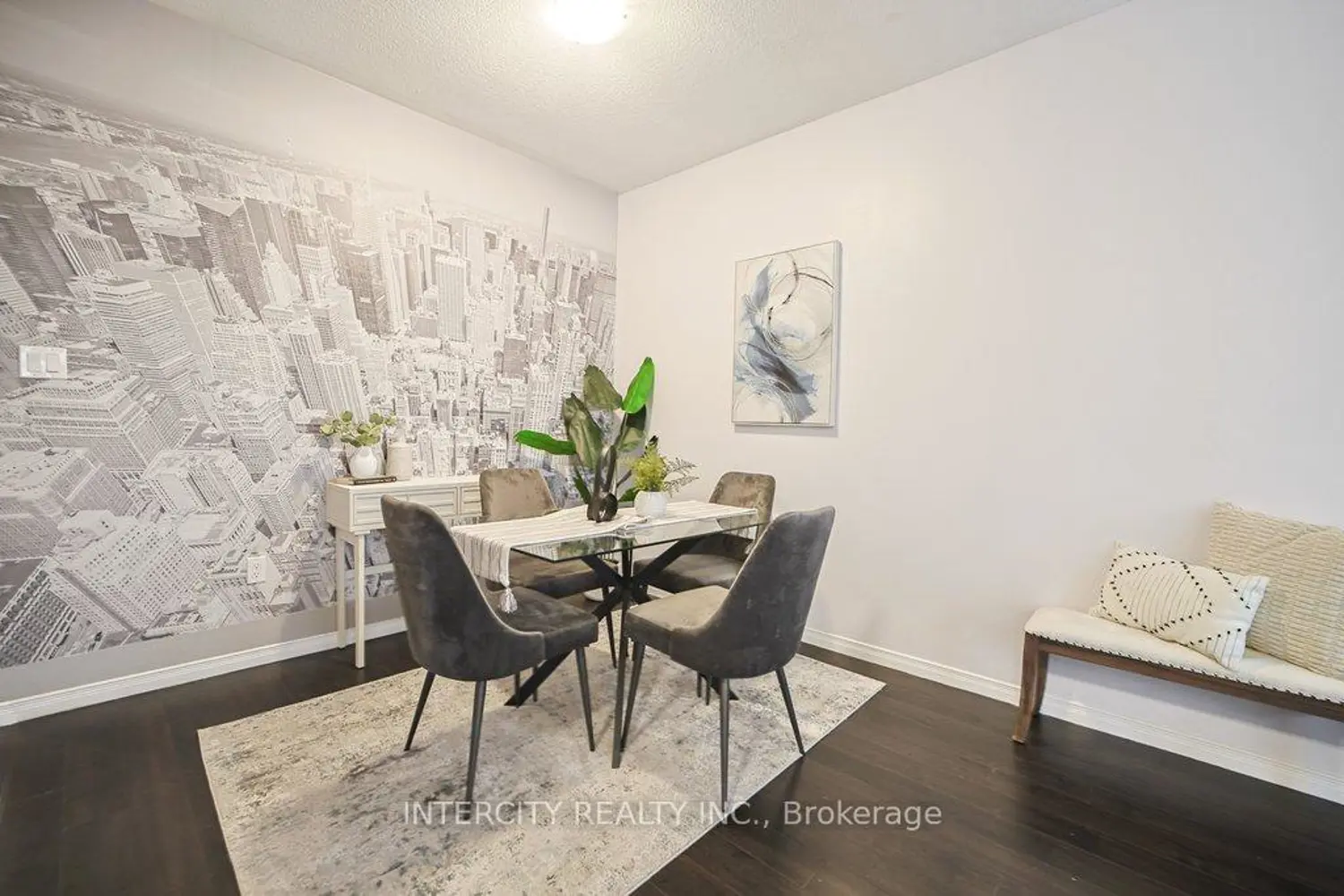 Additional image 4 of 21 Diana Avenue 74
