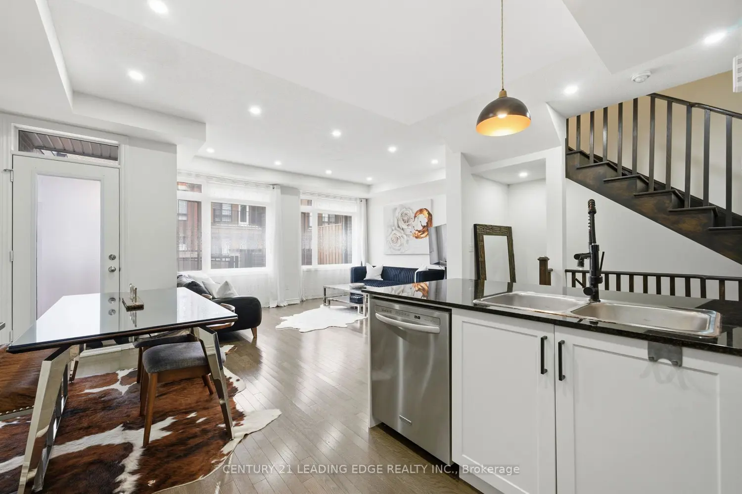 Additional image 9 of 12 Coppini Lane
