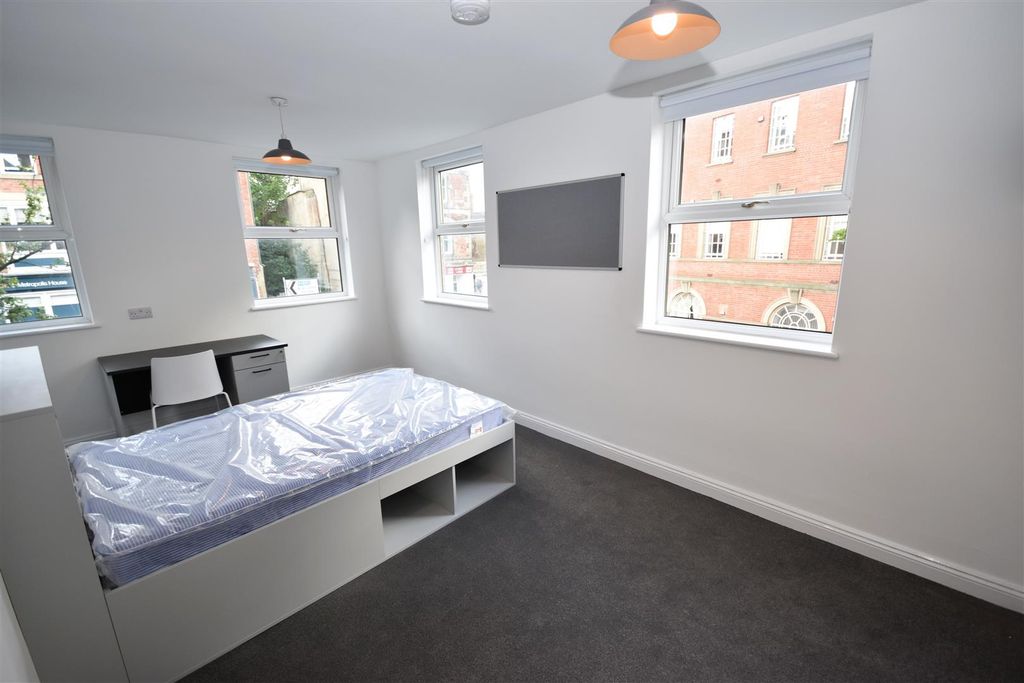 Additional image 3 of 3 bed shared accommodation to rentRuth First House, Claypath, Durham DH1