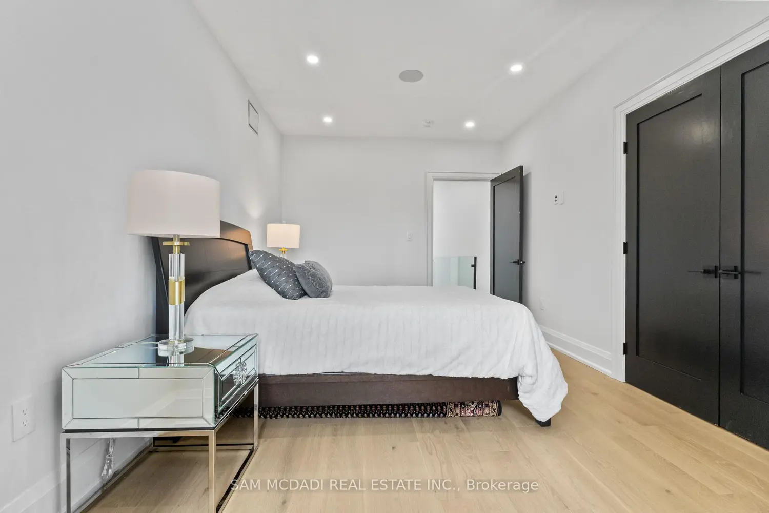 Additional image 7 of 107 Vista Boulevard