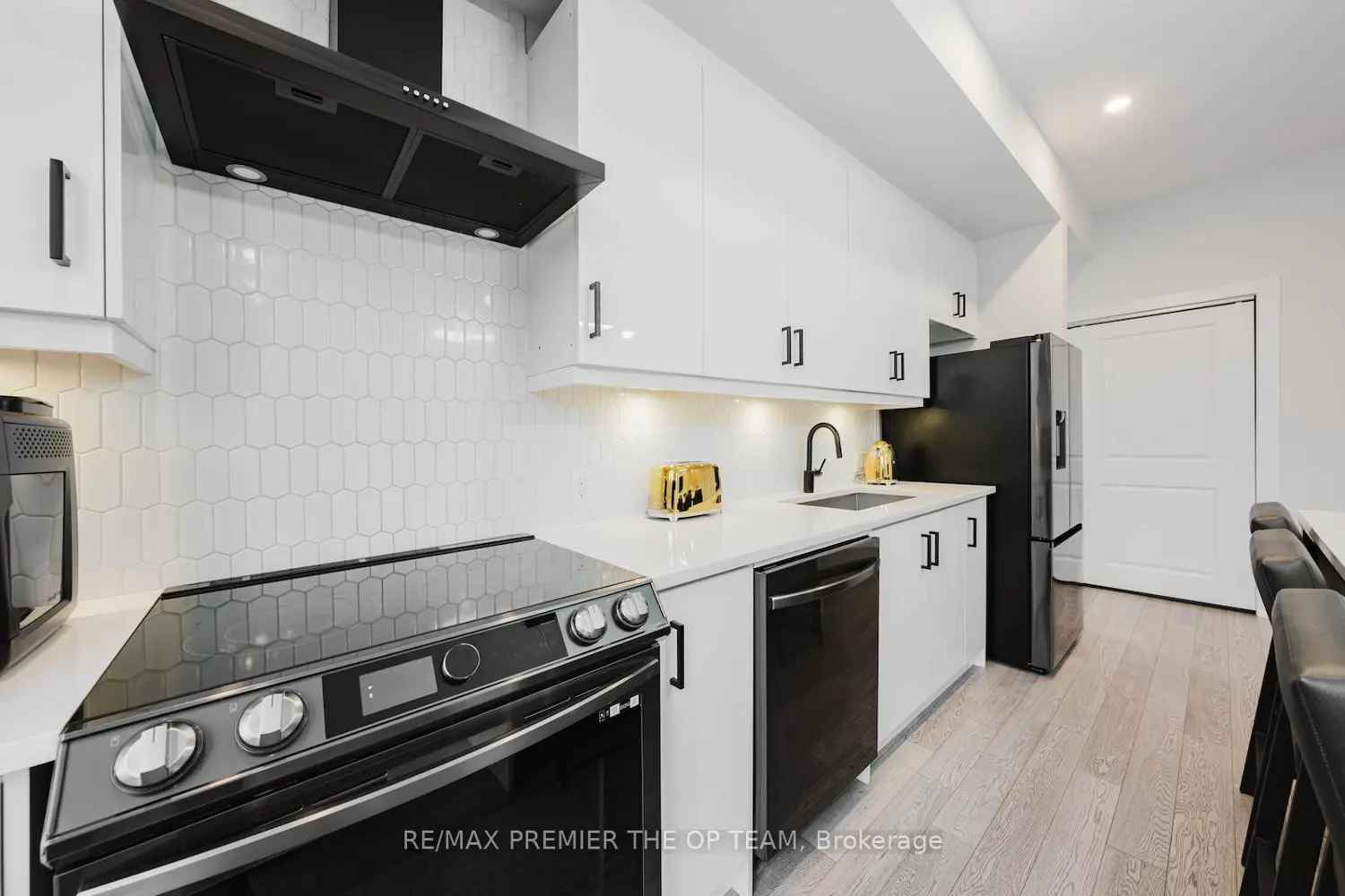 Additional image 13 of 9580 Islington Avenue 139