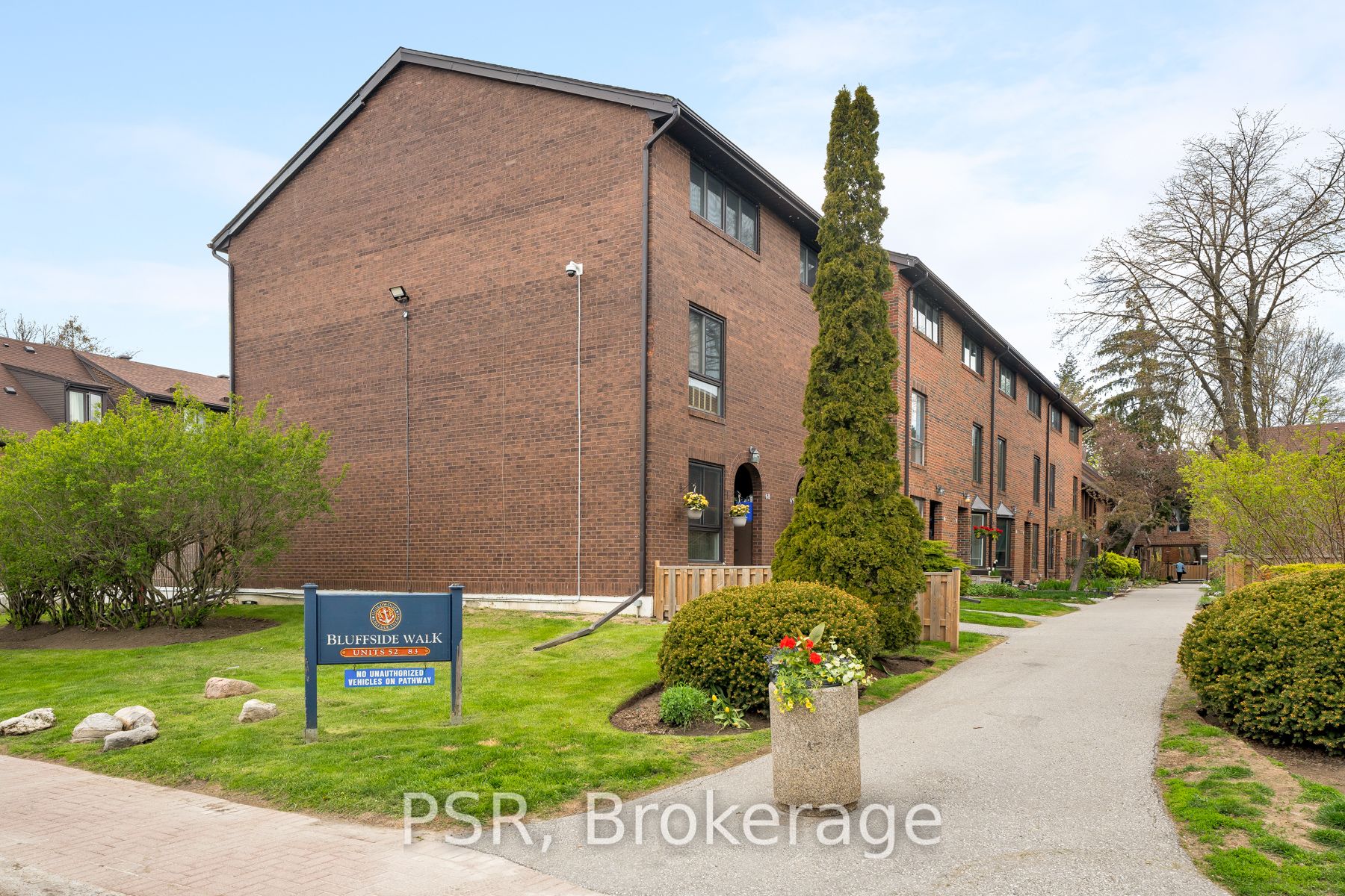 83-28 Livingston Road, Toronto, ON, M1E 4S5