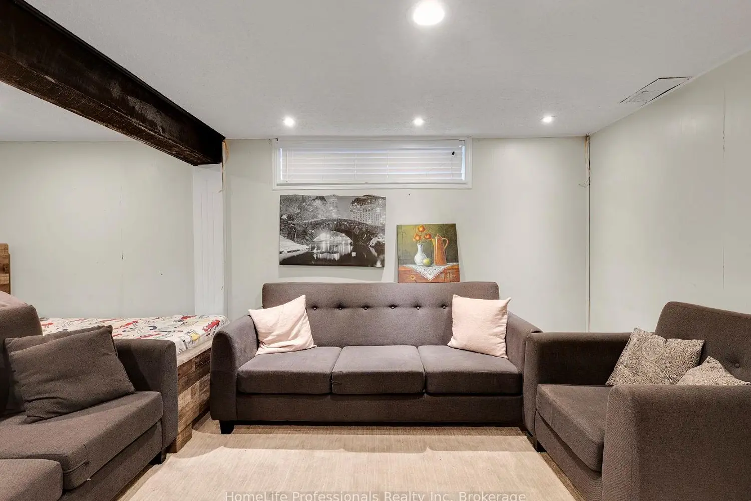 Additional image 14 of 40 Yeoville Court