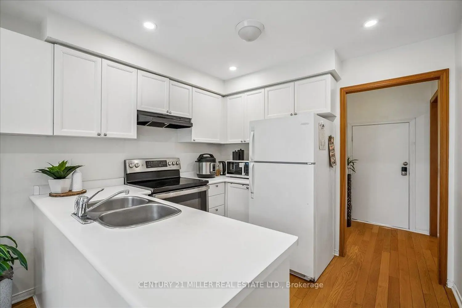 Additional image 5 of 421 Levanna Lane