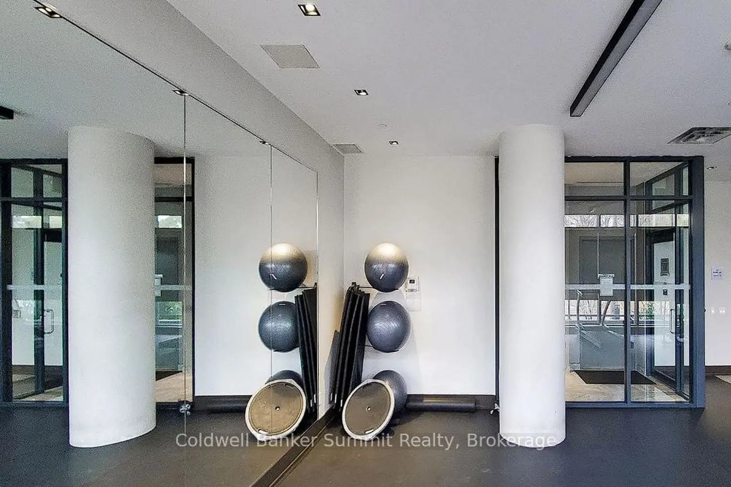 Additional image 17 of 1461 Lawrence Avenue West Avenue 504