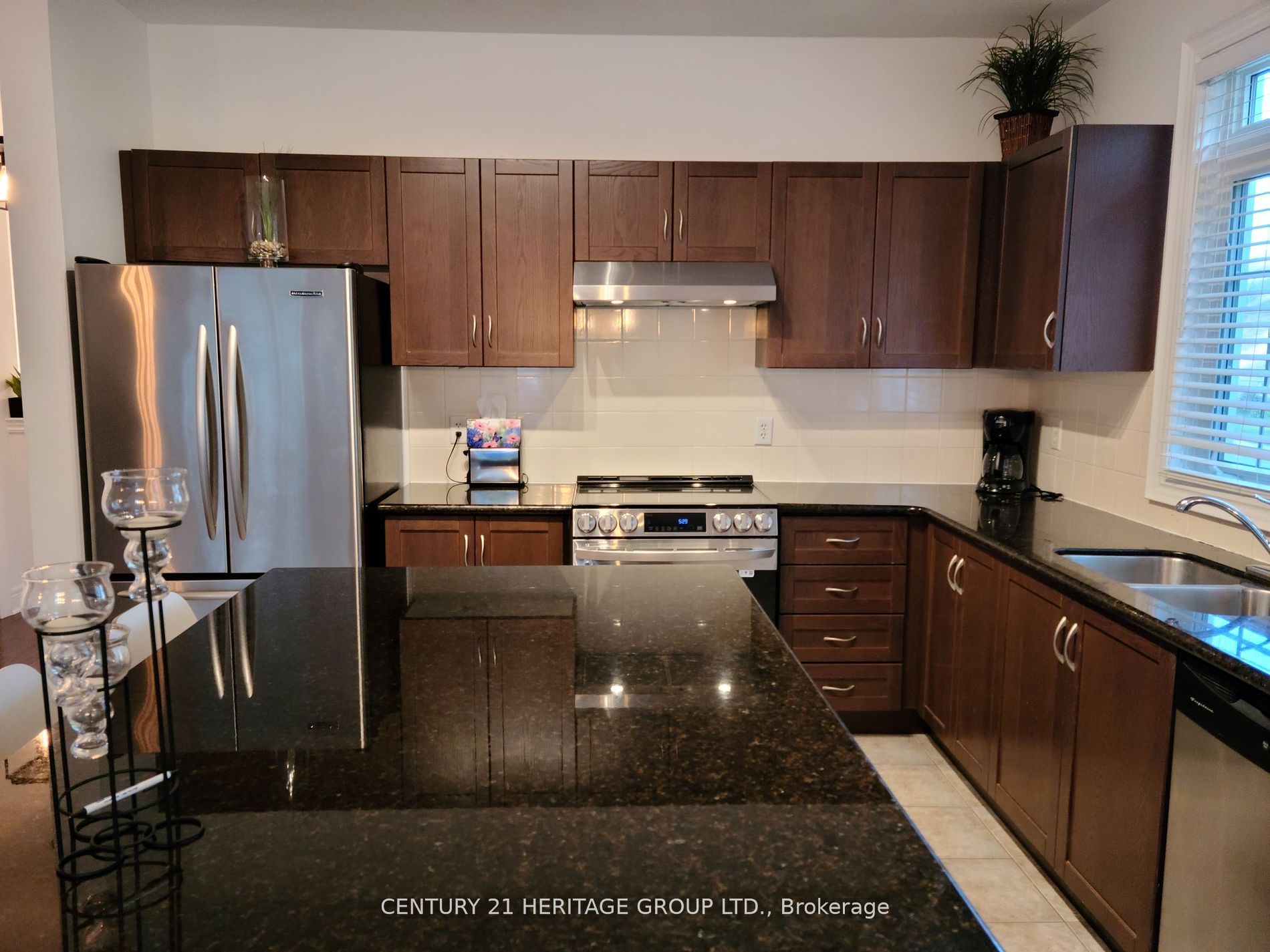 Additional image 3 of 44 White Sands Way, Wasaga Beach, ON, L9Z 0C6
