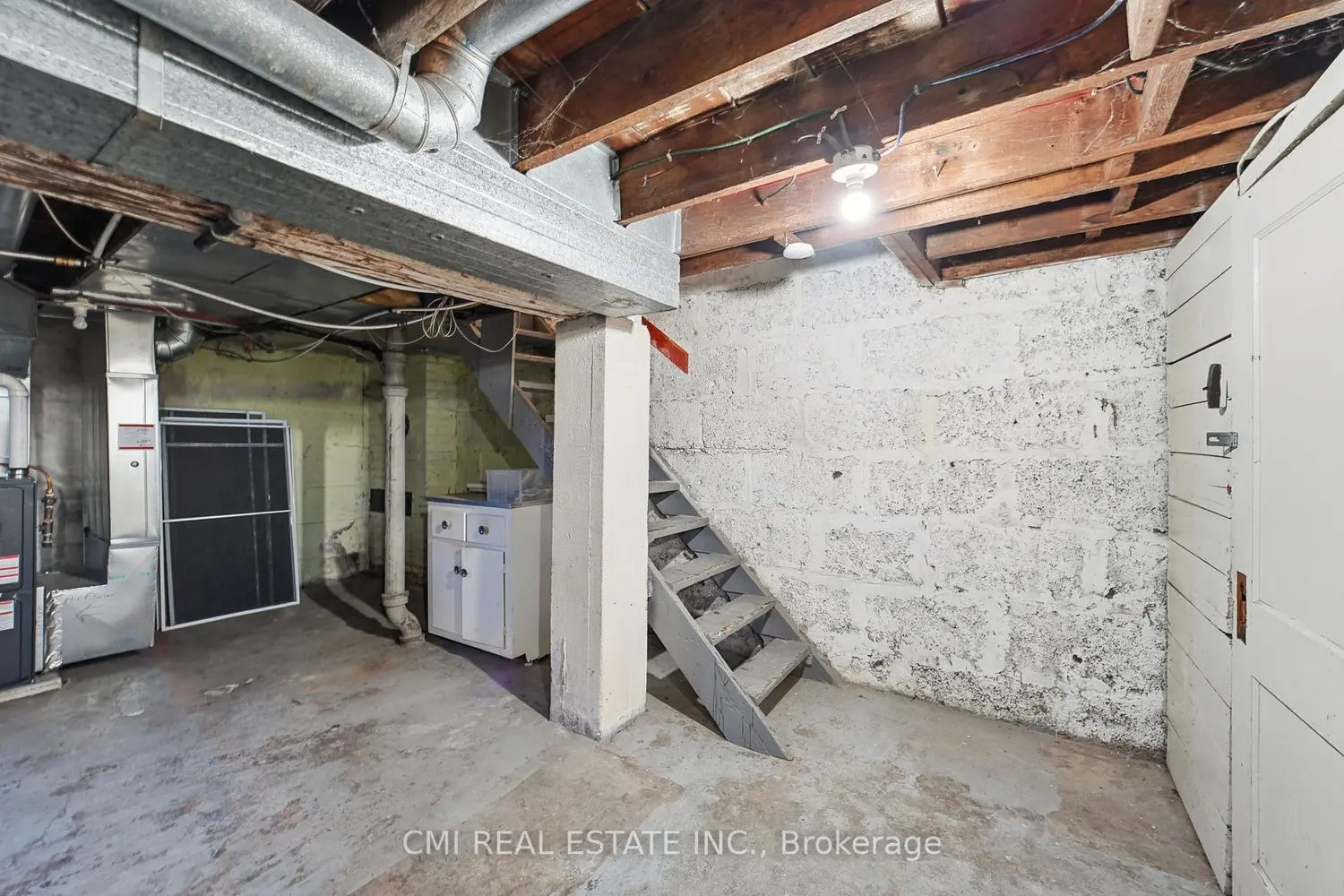 Additional image 14 of 555 Smerdon Street
