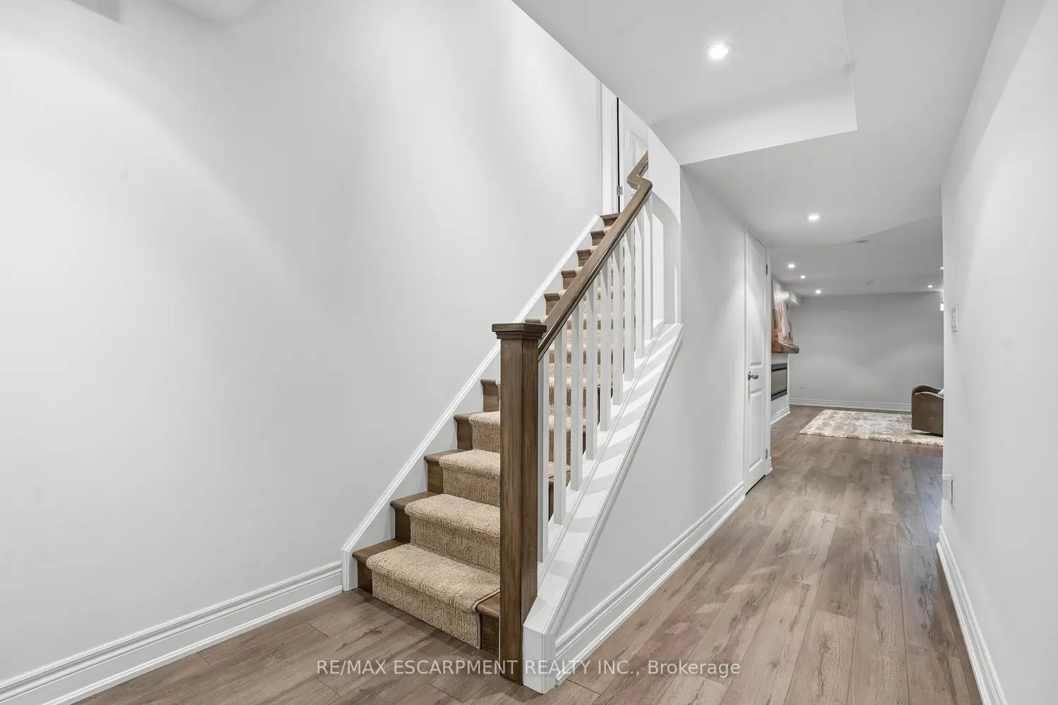 Additional image 15 of 441 Stonehenge Drive 40