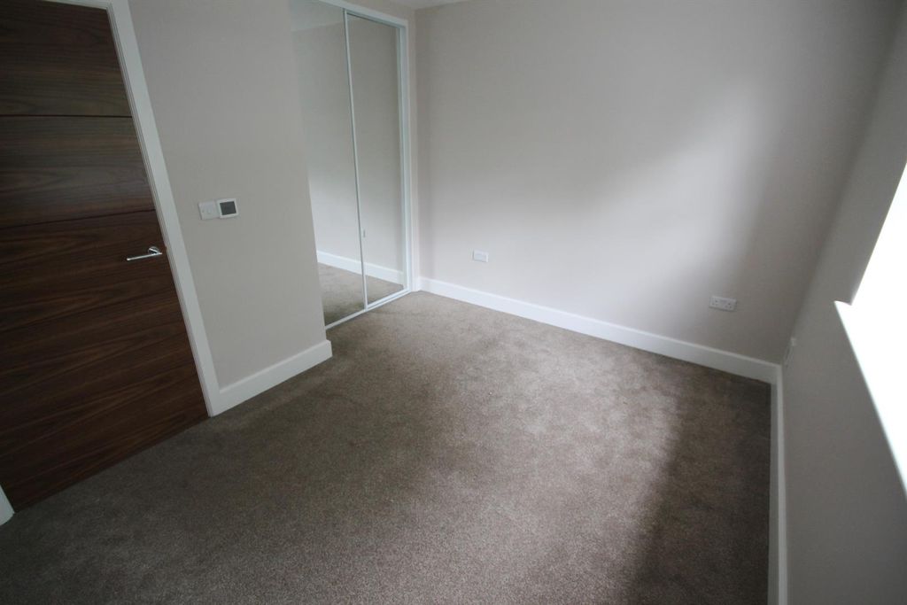 Additional image 15 of 3 bed flat to rentWilliam Court, 109-111 Manor Road, Chigwell, Essex IG7